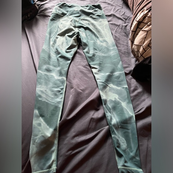 Buffbunny sized medium leggings - Picture 2 of 2